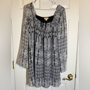 One World Black‎ & White Boho Tunic Dress – Sheer Bell Sleeves | Size large